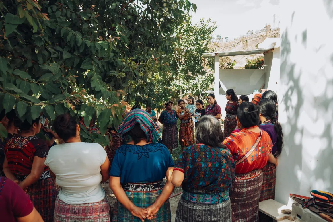 Từ việc ghi nhật ký đến thảo luận nhóm, các buổi trao đổi đã tạo ra không gian an toàn nơi tiếng nói của phụ nữ được lắng nghe và trân trọng.