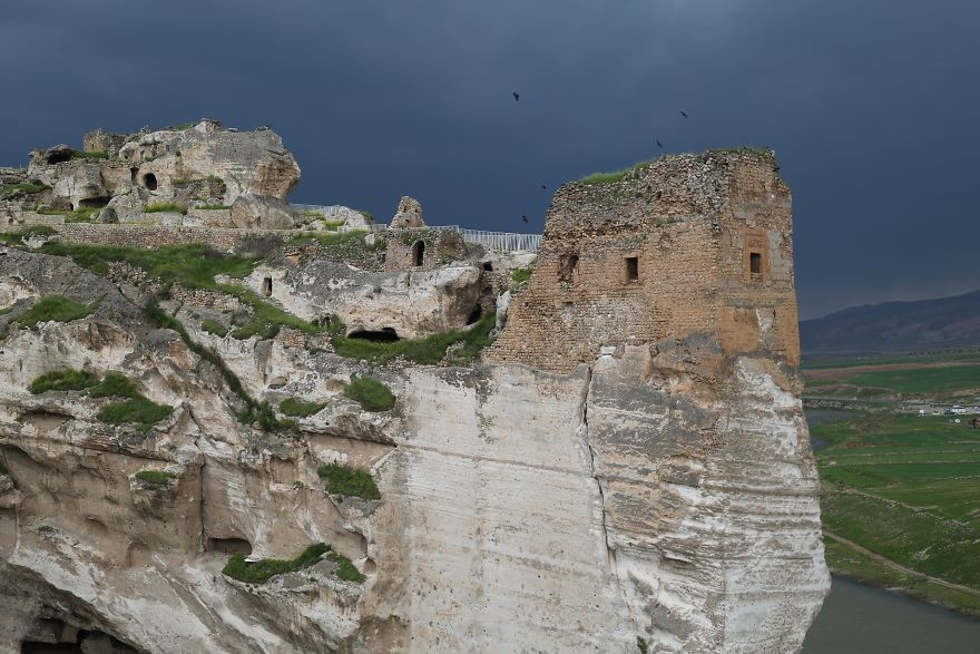 Là một phần của tỉnh Batman, thị trấn Hasankeyf có nhiều công trình rất ấn tượng.
