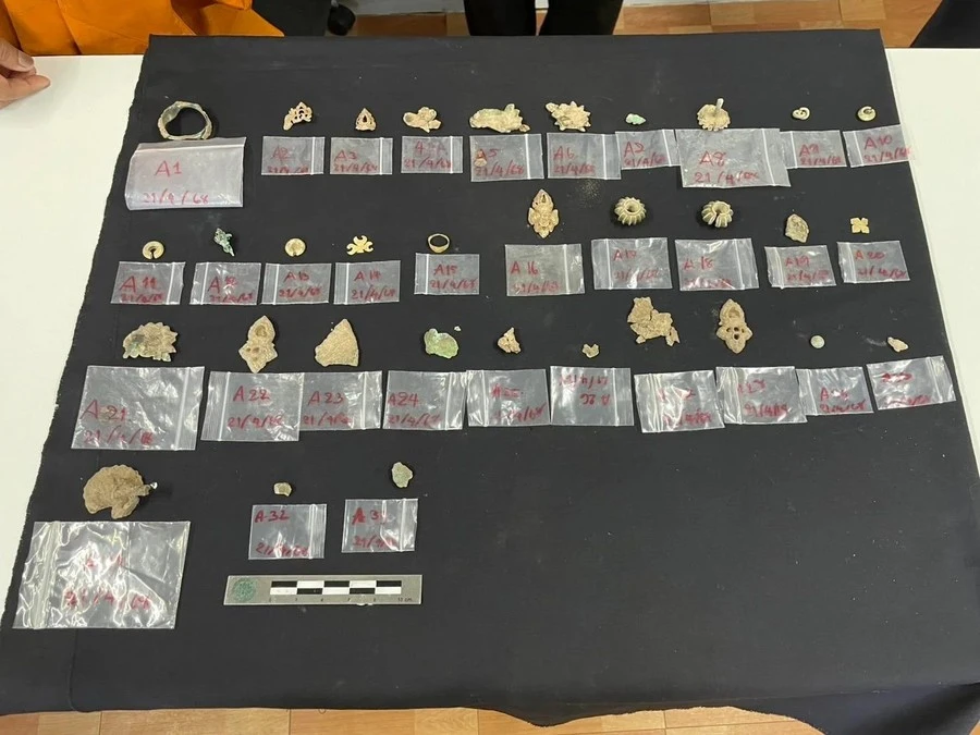 Khai quật kho báu 1.300 năm tuổi dưới nền ngôi chùa cổ