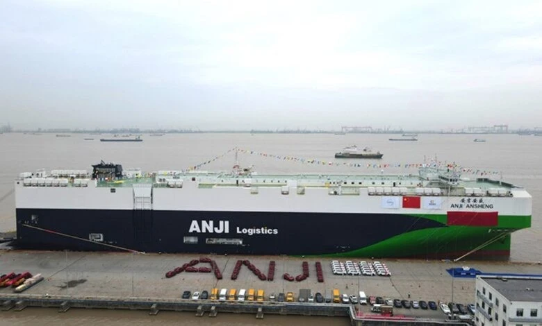 “Thủy quái thép” Trung Quốc dài 228m lập kỷ lục thế giới