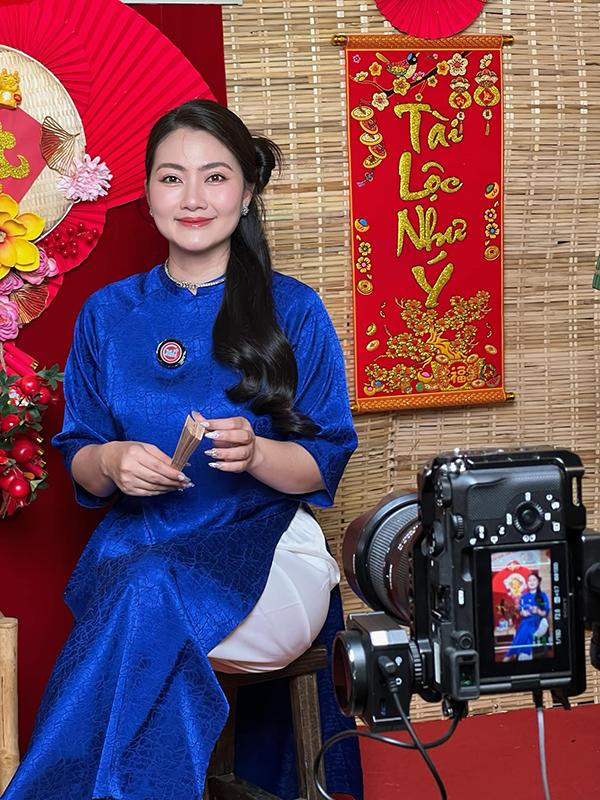 ữ diễn viên sinh năm 1985 khiến nhiều khán giả không nhận ra mình trong hình tượng mới này. Ngoài việc tăng hơn 10kg do thời gian qua phải truyền nước, Ngọc Lan chấp nhận làm xấu mình với lối trang điểm già hơn hẳn so với tuổi, kèm theo những bộ váy phù hợp với độ tuổi trung niên.
