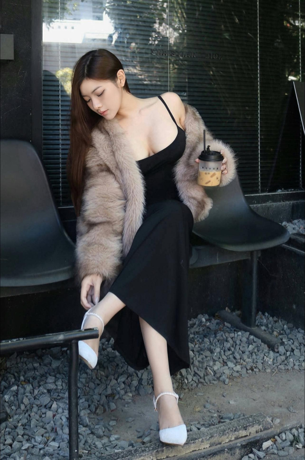 Bên cạnh những lời khen ngợi, hot girl Trúc Anh Hồ không thể tránh khỏi tình trạng người xem bình luận tiêu cực.