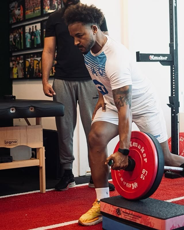 Tuy nhiên, HLV Vũ Hồng Việt thậm chí từng thừa nhận trong Lễ xuất quân của đội bóng rằng chưa biết thời điểm chính xác Xuân Son có thể trở lại thi đấu.