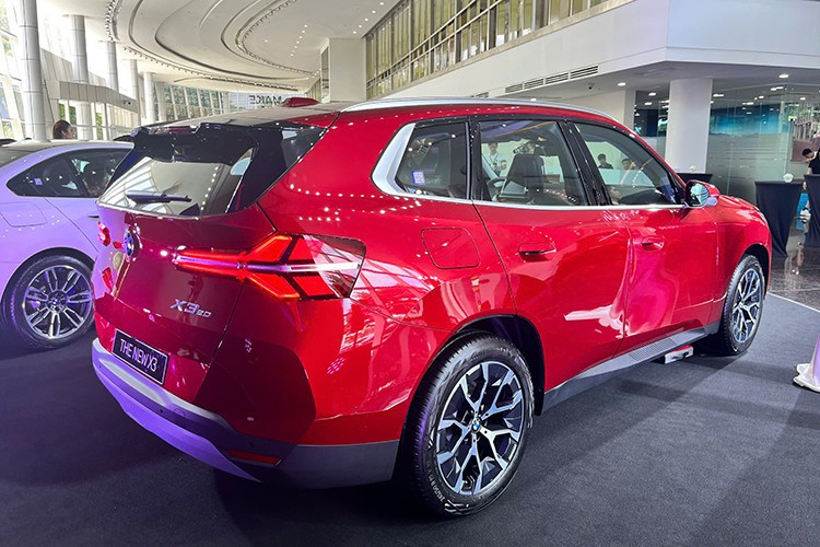 View - Cận cảnh BMW X3 2025 tại Việt Nam, từ 2,279 - 2,629 tỷ đồng | Báo Tri thức và Cuộc sống - TIN TỨC PHỔ BIẾN KIẾN THỨC 24H