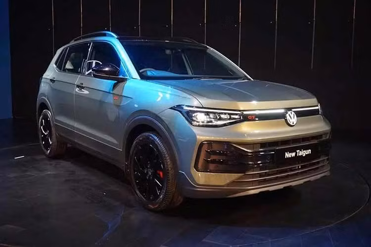 Với bản cập nhật này, Volkswagen tập trung nâng cao sức hấp dẫn của Taigun mà không thay đổi bản sắc cốt lõi. Việc bổ sung các yếu tố thiết kế nâng cấp, trang bị cải tiến và hộp số mới được kỳ vọng sẽ giúp xe duy trì khả năng cạnh tranh trong phân khúc SUV cỡ B đông đúc, nơi có các đối thủ như Hyundai Creta, Kia Seltos, Suzuki Victoris, Toyota Hyryder và Tata Sierra.