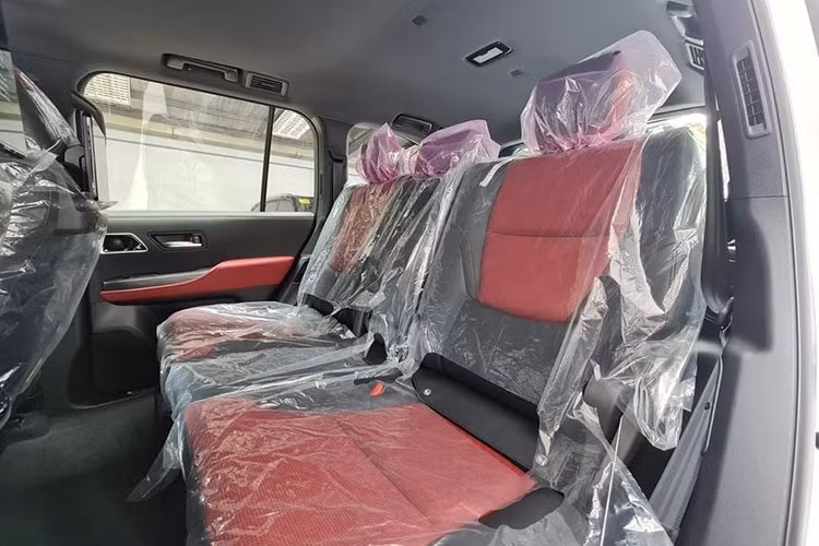 Toyota từng tuyên bố đang nỗ lực rút ngắn thời gian giao xe cho khách hàng Land Cruiser tại Nhật Bản, song thực tế vẫn chưa có nhiều cải thiện.