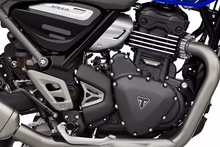 Phần yên xe cao 806 mm, dài hơn cơ sở của Speed 400 với chiều dài cơ sở đạt 1.406 mm, góc nghiêng 24,2° cho cảm giác lái nhanh nhạy hơn. Trọng lượng xe ở mức 180 kg, nhỉnh hơn Speed 400 đúng 1 kg.