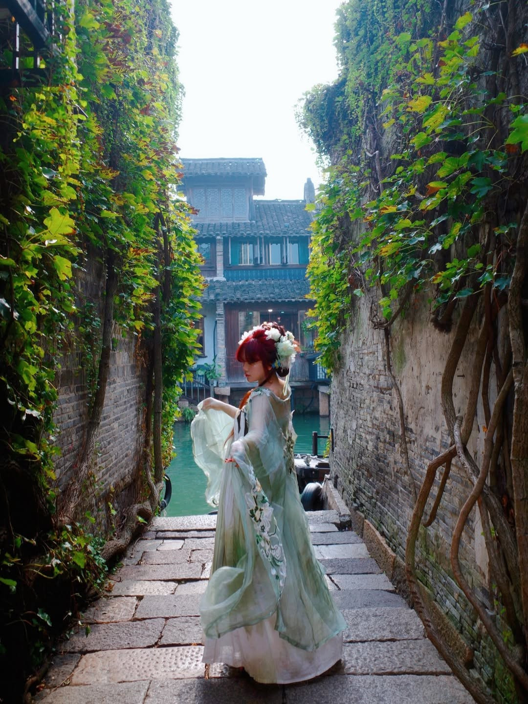 View - Hot girl Bảo Hân Helia đẹp tựa tiên nữ giữa cổ trấn Trung Quốc | Báo Tri thức và Cuộc sống - TIN TỨC PHỔ BIẾN KIẾN THỨC 24H