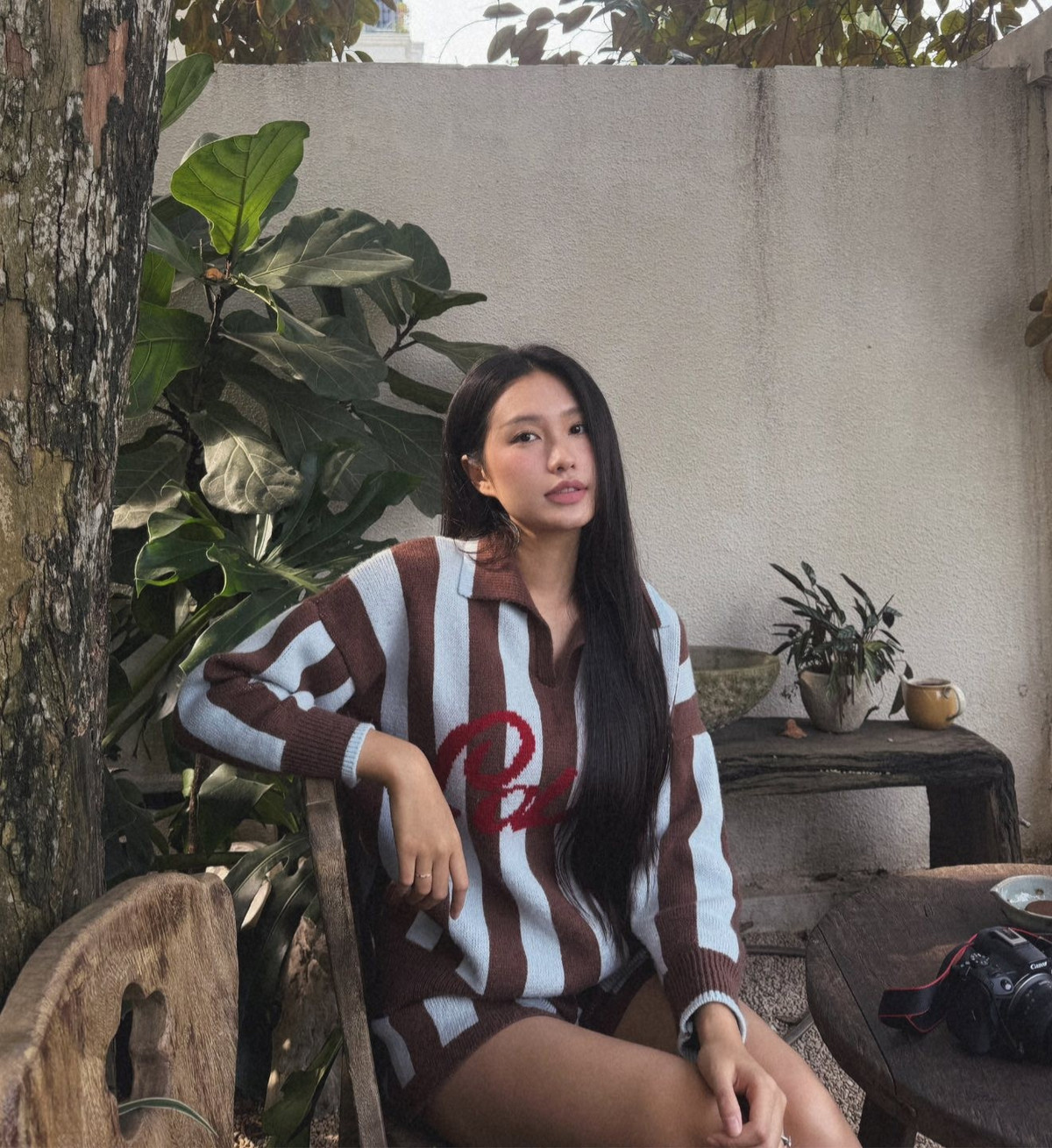 Ngày 20/10, Văn Hậu và Hải My kỷ niệm 2 năm ngày cưới bằng bộ ảnh chụp tại một khách sạn hạng sang ở Hà Nội.