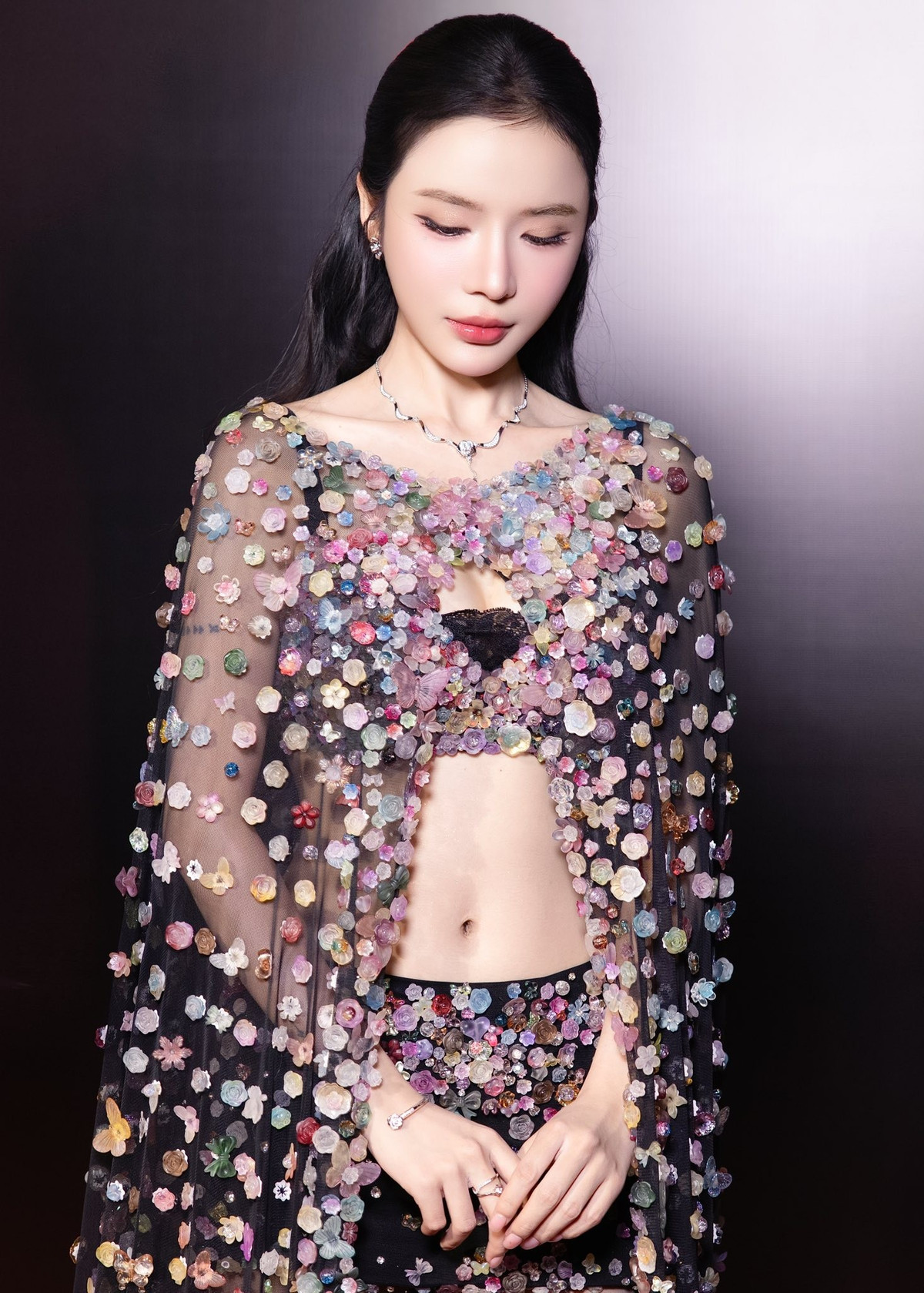 LyLy được công chúng biết đến nhiều hơn sau khi xuất hiện tại chương trình Sing My Song. Tuy nhiên, dấu mốc thực sự giúp cô bật lên khỏi "vòng an toàn" chính là ca khúc 24H là bản hit do chính cô sáng tác và thể hiện.