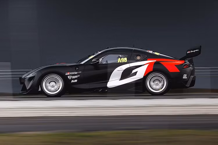 Đáng chú ý, Supra V8 sẽ có màn xuất hiện ấn tượng tại chặng đua Repco Bathurst 1000 ở Mount Panorama với vòng chạy thử, trước khi chính thức bước vào các chặng đua còn lại trong năm 2025.