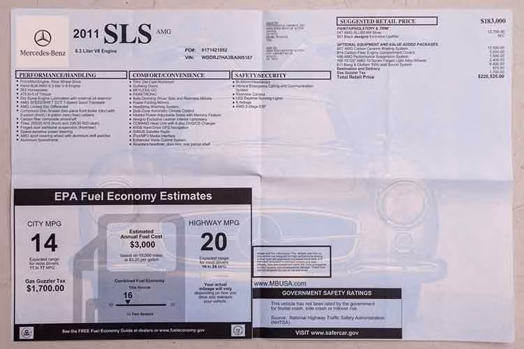 Theo các dữ liệu ghi nhận, chiếc SLS trong bài viết này được bán cho vị chủ nhân đầu tiên tại Austin, Texas với mức giá vào khoảng 226.525 USD, chiếc xe đã được chủ nhân nuông chiều trong thời gian dài. SLS AMG gần như là mẫu xe cổ điển hiện đại ngay từ khi ra mắt, giá trị của nó chỉ có xu hướng tăng.