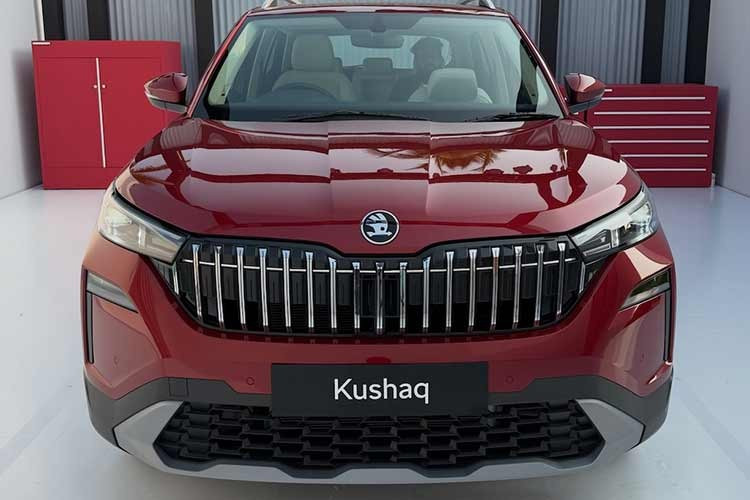 Động cơ xăng TSI 1.5 lít mạnh mẽ hơn vẫn tiếp tục sử dụng công nghệ ngắt xi-lanh Active Cylinder Technology, sản sinh công suất 150PS và mô-men xoắn 250Nm. Động cơ này chỉ được trang bị hộp số tự động DSG 7 cấp và nay được trang bị phanh đĩa trên cả bốn bánh.