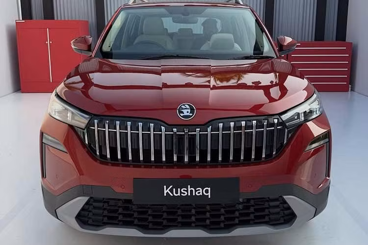 Động cơ xăng TSI 1.5 lít mạnh mẽ hơn vẫn tiếp tục sử dụng công nghệ ngắt xi-lanh Active Cylinder Technology, sản sinh công suất 150PS và mô-men xoắn 250Nm. Động cơ này chỉ được trang bị hộp số tự động DSG 7 cấp và nay được trang bị phanh đĩa trên cả bốn bánh.