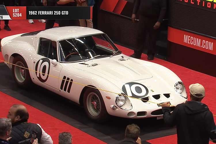 Khung gầm số 3729GT là chiếc Ferrari 250 GT duy nhất trên thế giới được sơn màu Bianco Speciale (trắng đặc biệt) từ nhà máy, điều này khiến nó trở nên độc nhất vô nhị, biến nó thành một món đồ sưu tầm ngay từ ngày lăn bánh khỏi dây chuyền sản xuất của nhà máy Maranello.