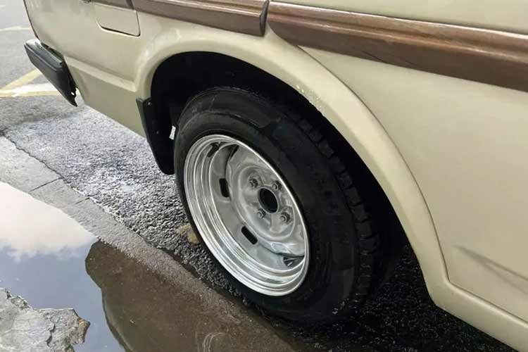 Trong nền kinh tế bùng nổ của Nhật Bản thời bấy giờ, các mẫu xe hàng đầu ngày càng trở nên phổ biến, trở thành những mẫu xe bán chạy nhất trong dòng sản phẩm. Các mẫu sedan Chaser và Cresta đi kèm, cũng như Cressida dành cho thị trường xuất khẩu, cũng được nâng cấp lên dòng X70.