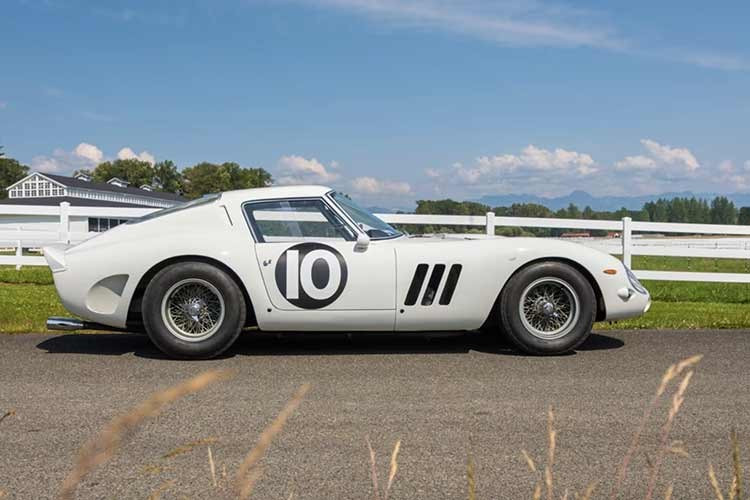 Đặc điểm độc đáo đó, cùng với lịch sử đua xe lừng lẫy, tính nguyên bản cao (do chưa từng được phục chế) và sự bảo quản cẩn thận, đã biến chiếc xe này thành một báu vật. Đây là 1 trong 36 chiếc Ferrari 250 GTO từng được sản xuất và là 1 trong 8 chiếc duy nhất được cấu hình tay lái bên phải.