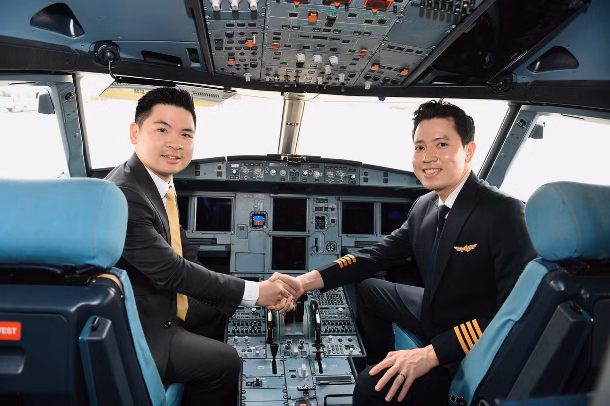 Đối với dân mạng Việt, Quang Đạt vốn không còn là cái tên xa lạ, đặc biệt là với những ai thường xuyên theo dõi thông tin về nghề phi công, cập nhật các thông tin MXH.