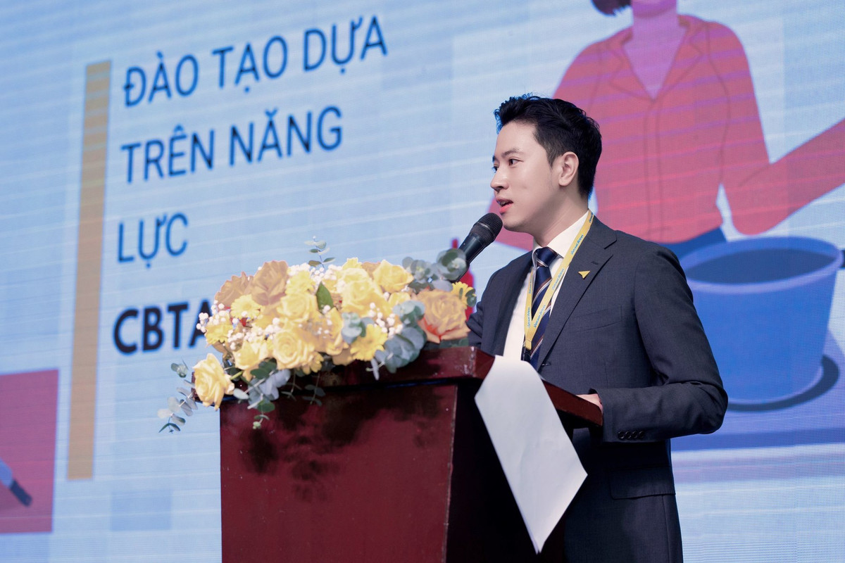 Ở thời điểm đó, Quang Đạt nhận được nhiều lời chúc mừng khi là tân giám đốc của hãng hàng không có vốn điều lệ 2.600 tỷ đồng (theo Đại hội đồng cổ đông thường niên năm 2025 của Vietravel Airlines vào tháng 6/2025).