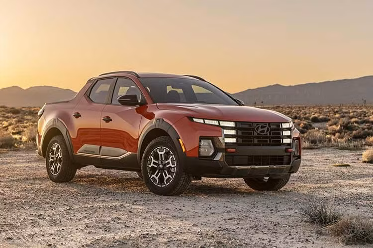 Tuy nhiên, Hyundai có thể sẽ gặp những thách thức tương tự như Kia – thương hiệu “chị em” – đang đối mặt với mẫu bán tải Tasman tại Úc và New Zealand. Dù được phát triển trên khung rời, Tasman hiện chỉ chiếm chưa đến 2% thị phần và bị bỏ xa bởi các đối thủ dẫn đầu như Toyota Hilux và Ford Ranger.