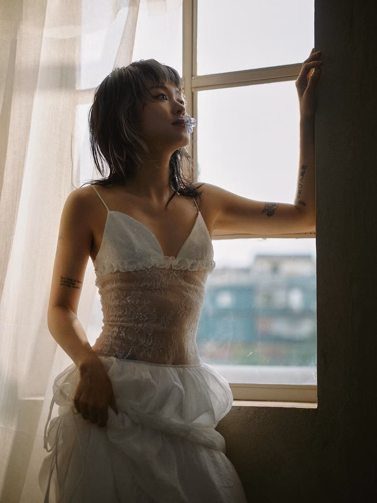 Chia sẻ trên trang cá nhân, Mi Vân viết: "Bố mẹ đặt cho cái tên Mây, gắn liền với cả cuộc đời, cho nên mỗi ngày với tôi là 1 cuộc phiêu lưu, bay bổng, yêu tự do, thích thay đổi, dịch chuyển và có 1 năng lượng sống mãnh liệt như cỏ dại....