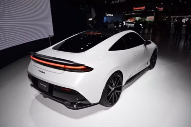 Mới đây xe được trưng bày tại sự kiện F1 Tokyo Fan Festival, trước khi chặng đua F1 Nhật Bản khởi tranh. Trước đó, Honda Prelude 2026 từng xuất hiện tại Red Bull Showrun cùng mẫu SUV Honda 0, với tay đua Liam Lawson (cựu thành viên Red Bull Racing) cầm lái.