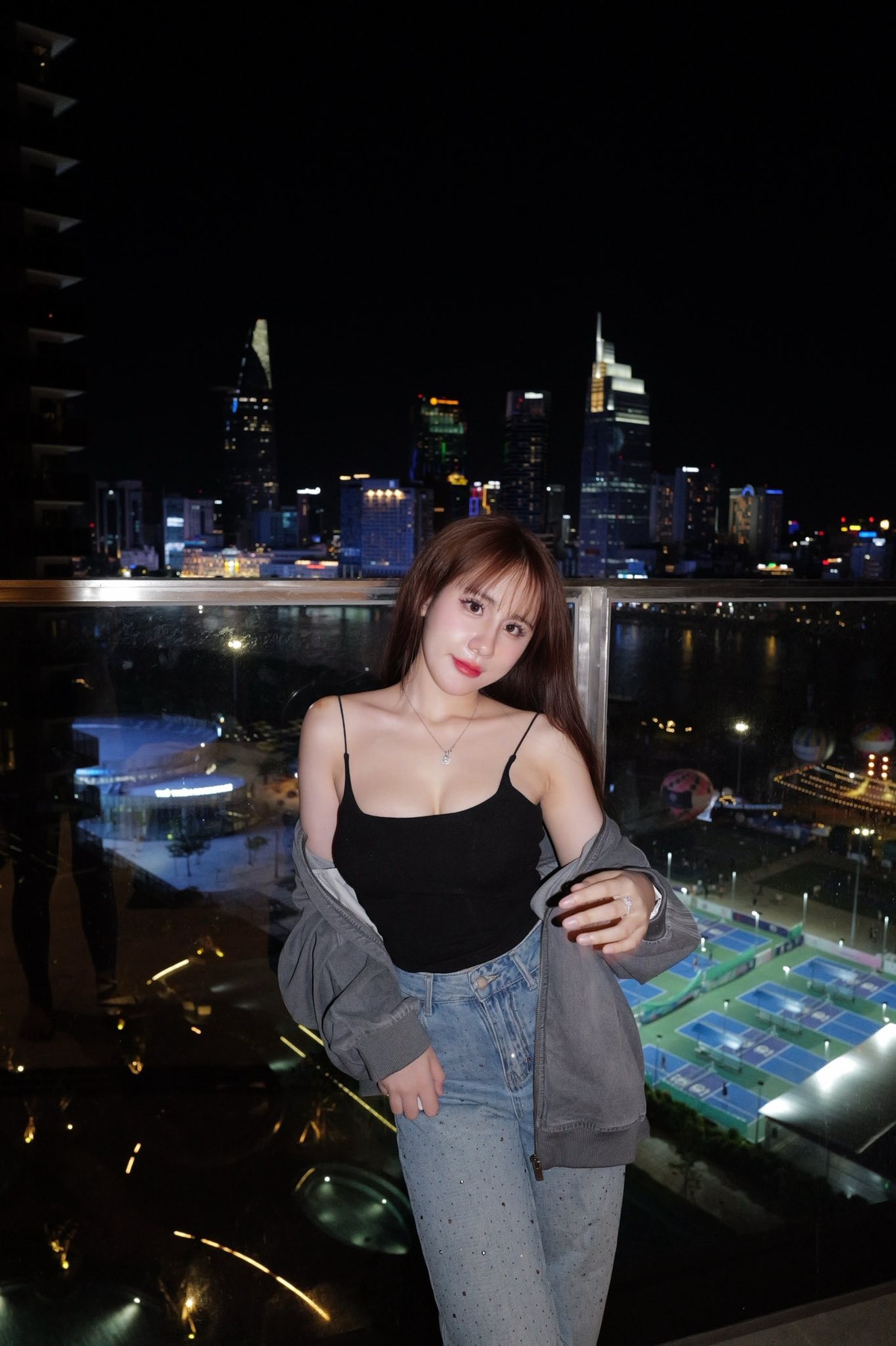 Bộ ảnh bikini mới đây là minh chứng cho thành quả của việc duy trì lối sống lành mạnh và tập luyện nghiêm túc của Tuyết Anh.