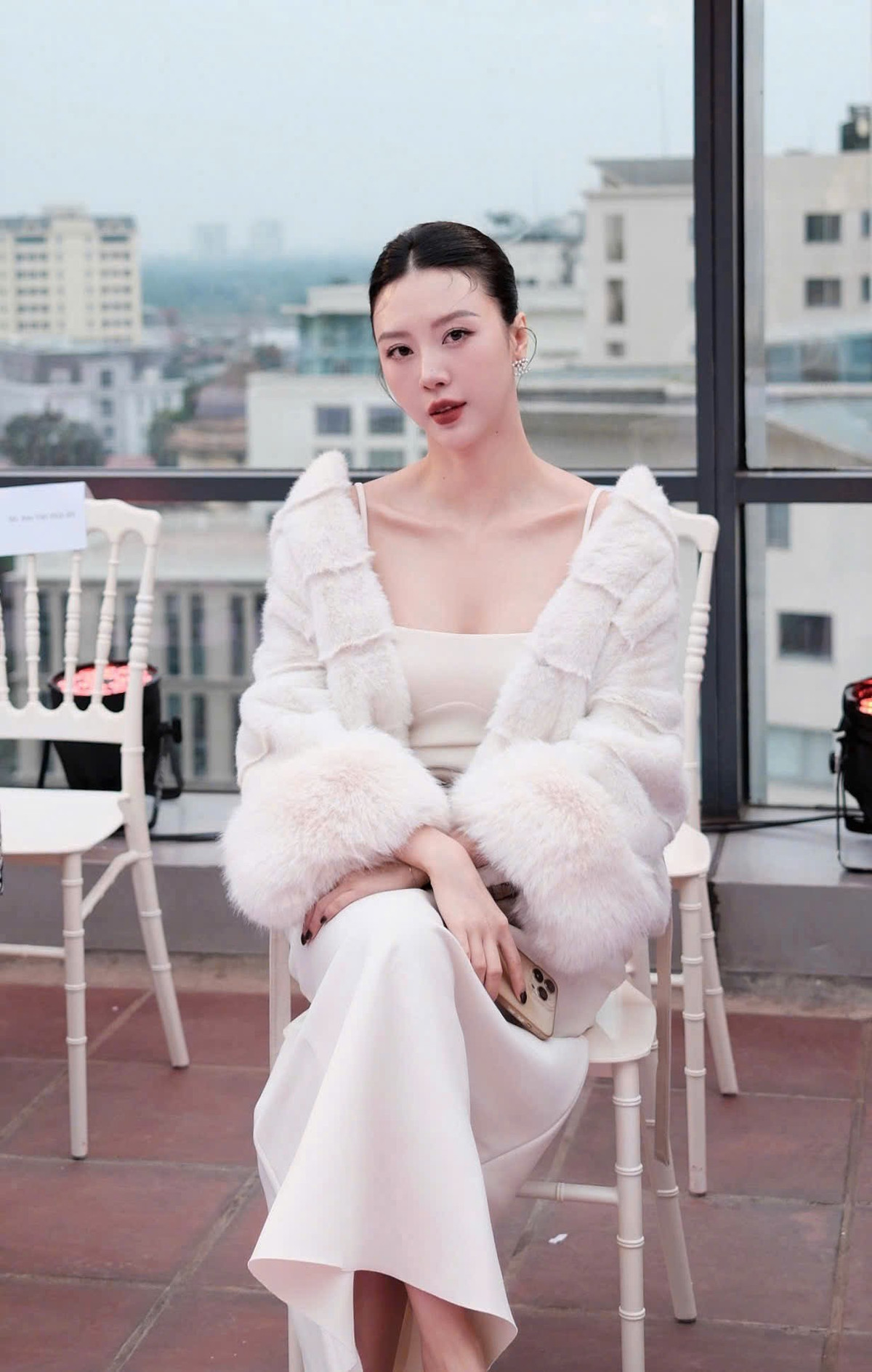 Vũ Ngọc Châm nổi lên từ chương trình Đồng Hành Cùng World Cup 2014. Cô cũng gây chú ý khi tham gia vào MV Chắc Ai Đó Sẽ Về của Sơn Tùng M-TP.