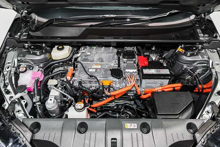 Ngoài ra, mẫu xe SUV điện Toyota bZ4X 2026 còn được hỗ trợ sạc AC tối đa 22 kW và sạc nhanh DC công suất 150 kW, cho phép sạc từ 10% lên 80% trong khoảng 28 phút.