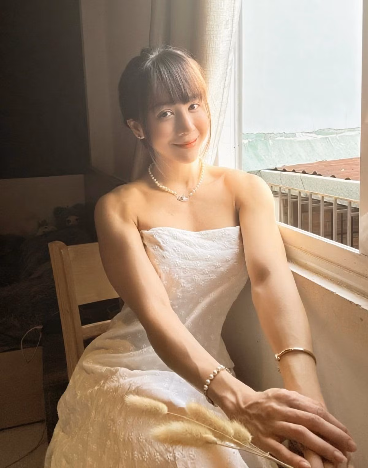 Nguyên Thi tiếp tục khẳng định tài năng tại các giải trong nước như Ngôi sao Fitness Model , huy chương bạc Womenphysic 2020 và gần đây là vô địch Overall Open cùng Bikini Open tại NPC Vietnam IFBB Pro League 2024. Ngoài ra, cô còn giành vị trí á quân Bikini Open Class A tại Musclecontest Vietnam 2024, chứng tỏ sức cạnh tranh mạnh mẽ trong làng thể hình Việt Nam.