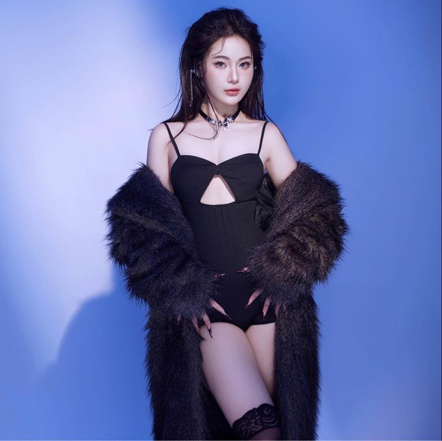 View - Chỉ một cú lắc hông, hot TikToker hút cả triệu ánh nhìn | Báo Tri thức và Cuộc sống - TIN TỨC PHỔ BIẾN KIẾN THỨC 24H