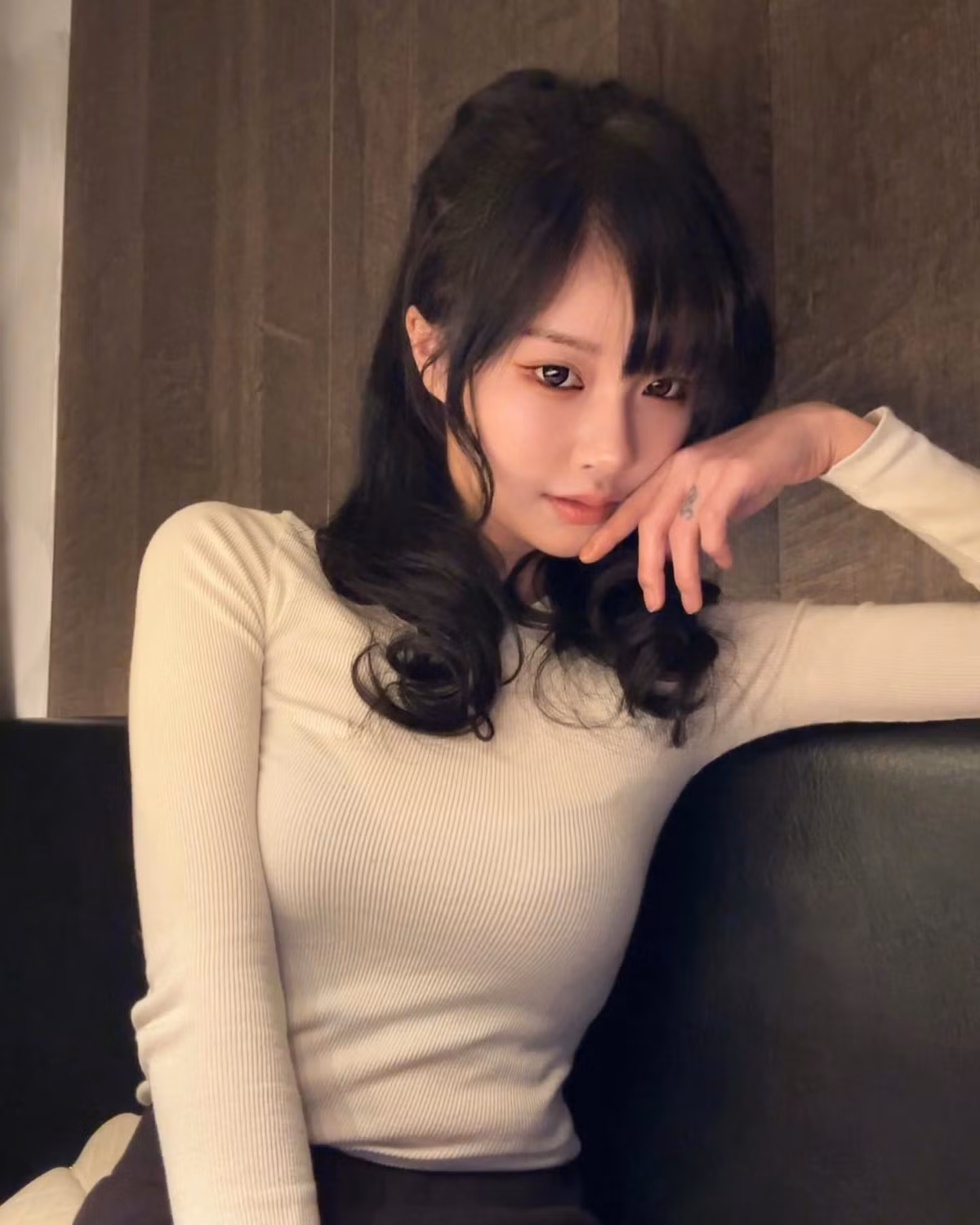 Sau sự cố, nữ streamer vẫn chưa lên tiếng chính thức.