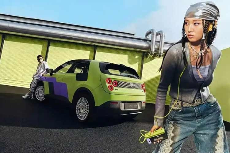 Một trang bị thú vị của Nio Firefly Millennium Wave Special Edition chính là nắp ca-pô phía trước. Theo đó, để mở nắp ca-pô lên, người dùng chỉ cần gõ vào khu vực đầu xe. Đây là mẫu xe hiếm hoi được trang bị tính năng này.