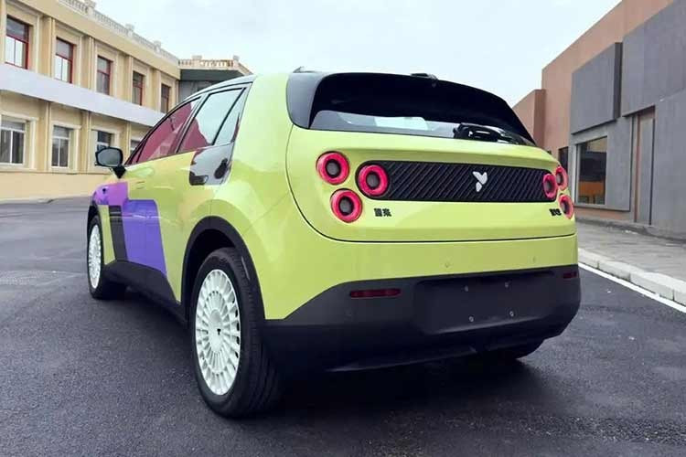 "Trái tim" của mẫu ô tô Trung Quốc này là mô-tơ điện có công suất 105 tối đa kW (khoảng 141 mã lực), cho phép xe tăng tốc từ 0-100 km/h trong 8,2 giây. Xe đi kèm pin có dung lượng 42,1 kWh, cung cấp phạm vi hoạt động thuần điện 420 km theo chuẩn CLTC hoặc 330 km theo chu trình thử nghiệm WLTP.