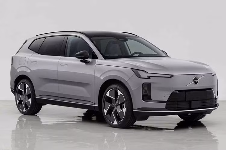 Thiết kế khí động học được tối ưu nhờ mâm kín, tay nắm cửa ẩn, cửa không khung và gương chiếu hậu không khung. Đuôi xe vẫn có cụm đèn hậu “Rìu Viking” đặc trưng, cần gạt mưa được giấu khéo léo phía trên kính sau.