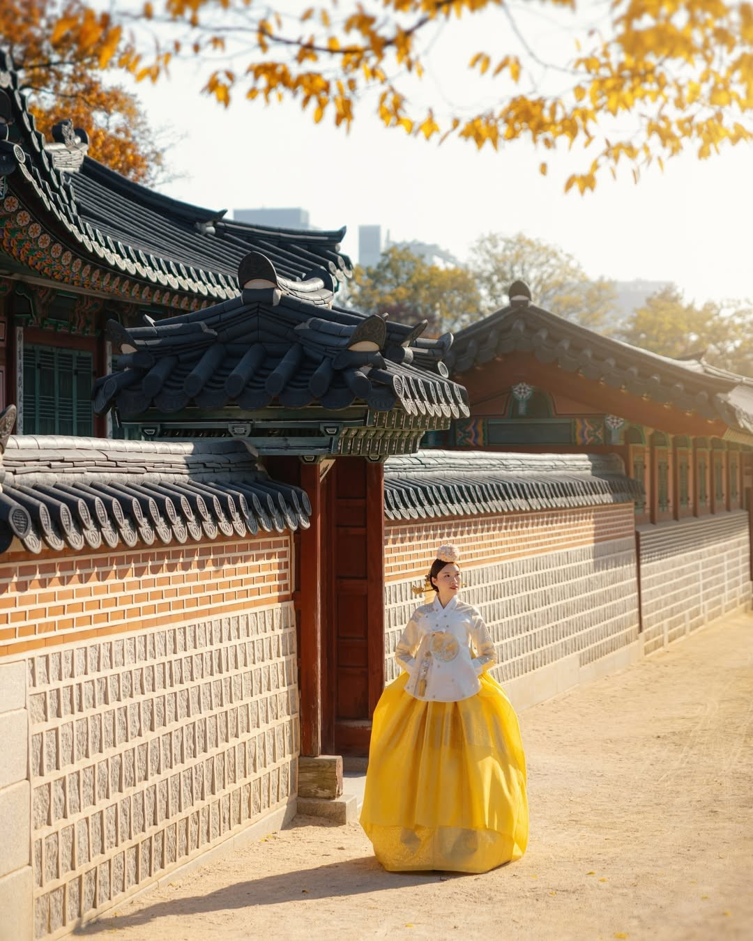 Không ít khán giả nhận xét rằng, hình ảnh này mang đến cho Thanh Thanh Huyền một diện mạo mới mẻ, khác biệt so với vẻ sắc sảo thường thấy trên sân khấu.