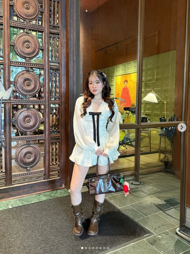 Bộ ảnh này của Chao nhanh chóng nhận được "cơn mưa" lời khen từ cộng đồng mạng.