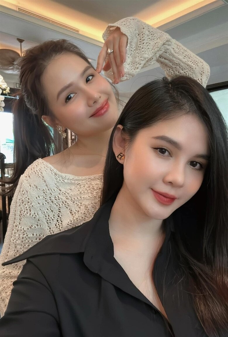 Dù đã bước vào cuộc sống hôn nhân và có những ưu tiên riêng, nhưng tình bạn của Thu Hoài và Phanh Lee vẫn luôn bền chặt, khiến nhiều người ngưỡng mộ.