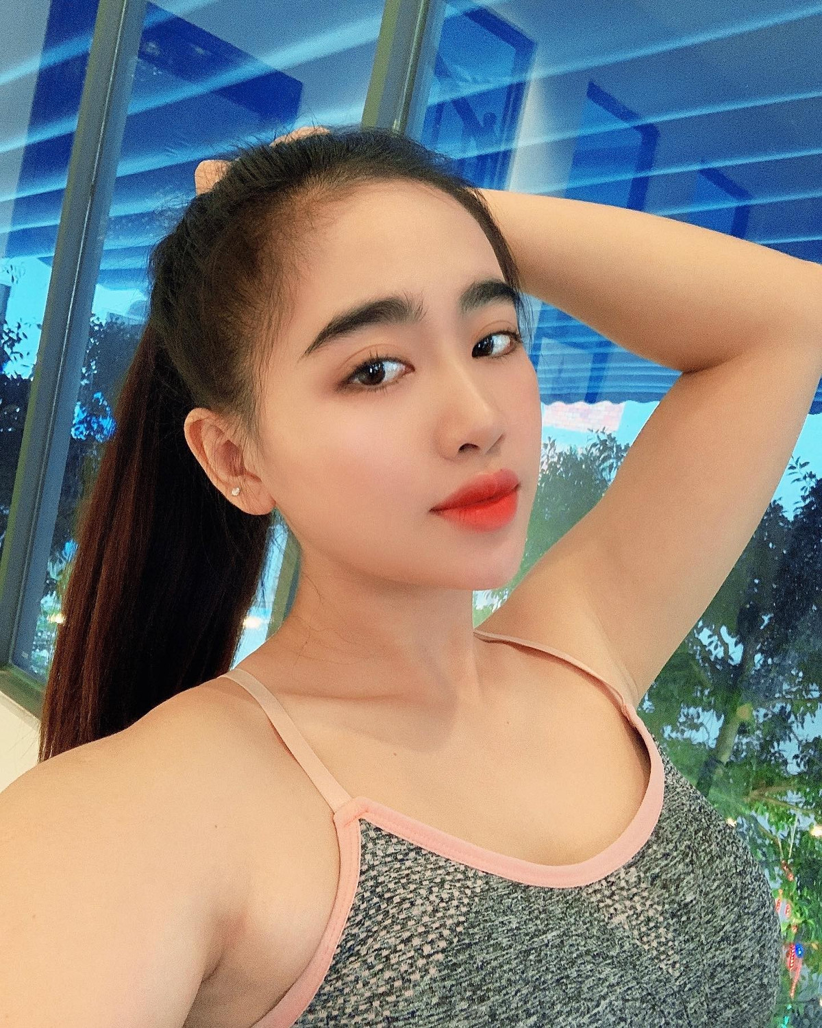 Kim Nguyên sinh ra trong một gia đình gia giáo nên đã được bố mẹ định sẵn tương lai. Để chinh phục đam mê với gym cô đã phải vượt qua rất nhiều thử thách.