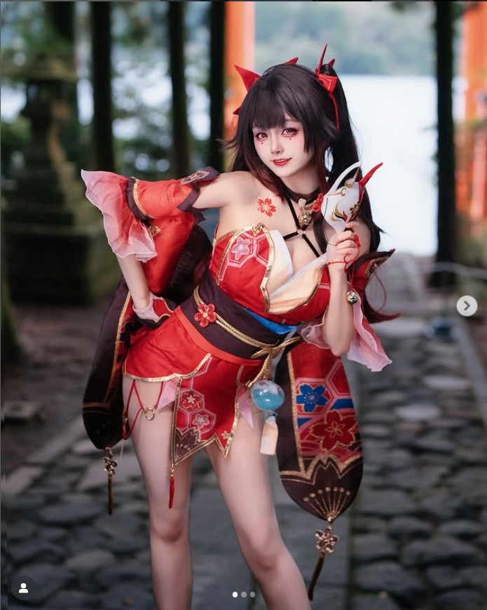 Bên cạnh cosplay, Shuzi cũng thường xuyên tham gia các sự kiện anime - game lớn, bao gồm nhiều lễ hội tại Nhật Bản, Mỹ và Canada. Cho thấy cô sẵn sàng mở rộng sự hiện diện tại các sân chơi quốc tế. Không chỉ là người mẫu ảnh, cô là người tạo dựng hình ảnh, xây dựng cộng đồng, và biết cách biến chính mình thành thương hiệu riêng.