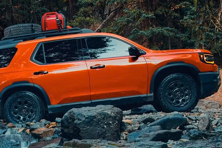 Bản nâng cấp này được kỳ vọng sẽ giúp mẫu xe SUV Honda Pilot thế hệ thứ năm sẽ có sức cạnh tranh mạnh hơn với Hyundai Palisade và Kia Telluride.