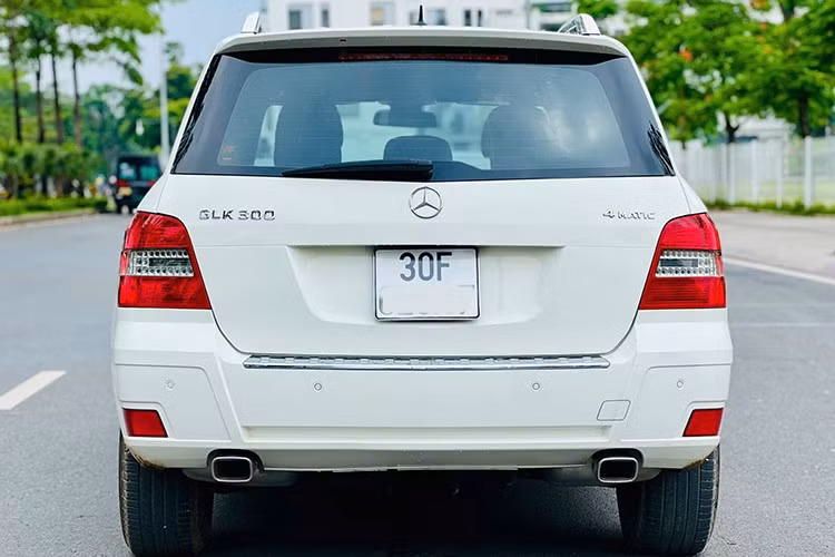 Xe sử dụng động cơ xăng V6 3.0L, sản sinh công suất 231 mã lực và mô-men xoắn 300 Nm, đi kèm hộp số tự động 7 cấp và hệ dẫn động 4 bánh toàn thời gian. Khả năng tăng tốc từ 0–100 km/h chỉ trong 7,6 giây – một con số ấn tượng với mẫu SUV đã hơn 10 năm tuổi.