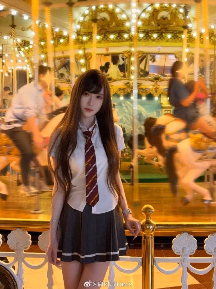 Đáng chú ý, mỗi lần bức ảnh này được đào lại, chia sẻ hoặc nhắc đến trên mạng xã hội, lượng tìm kiếm liên quan đến Futuaner lại tăng vọt. Không ít cư dân mạng thừa nhận, họ biết đến nữ streamer này lần đầu tiên chính nhờ bộ cosplay để đời ấy.