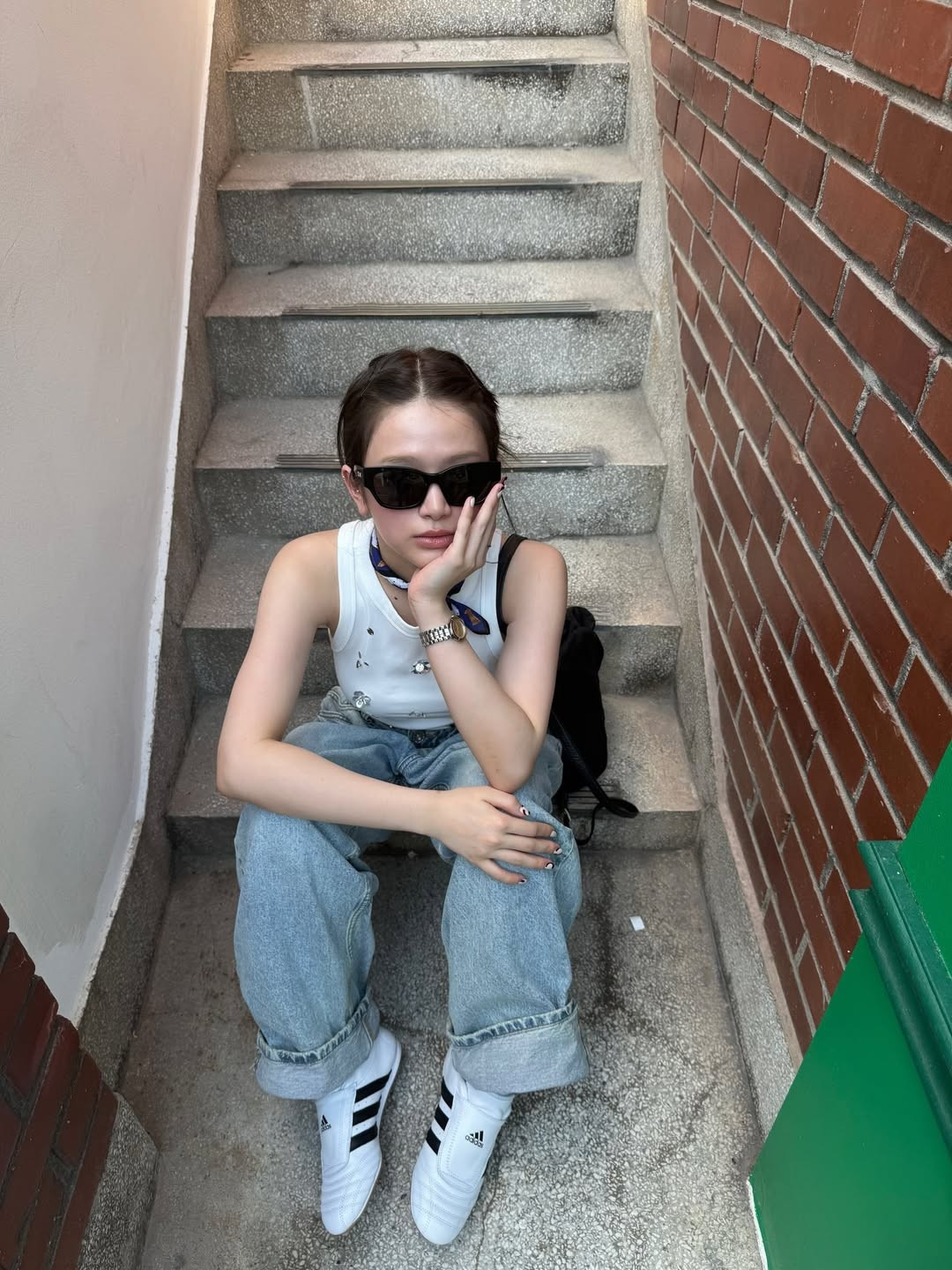 Một số ý kiến cho rằng hình ảnh khỏe khoắn, đời thường giúp Linh Ka trở nên gần gũi hơn so với những bộ cánh lộng lẫy trên thảm đỏ hay sân khấu.