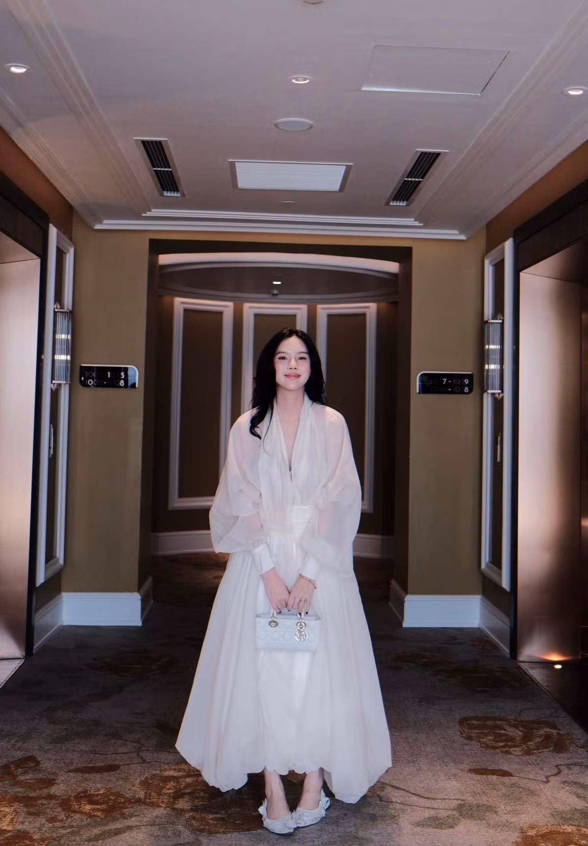 Thời gian gần đây, bà xã Thành Chung còn mở một thương hiệu thời trang riêng.