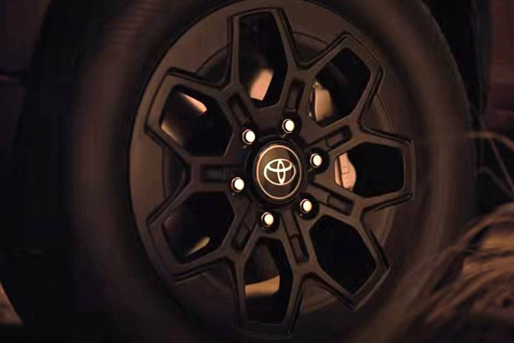 View - Toyota Hilux 2026 thế hệ mới tung ảnh "nhá hàng" trước ngày ra mắt | Báo Tri thức và Cuộc sống - TIN TỨC PHỔ BIẾN KIẾN THỨC 24H