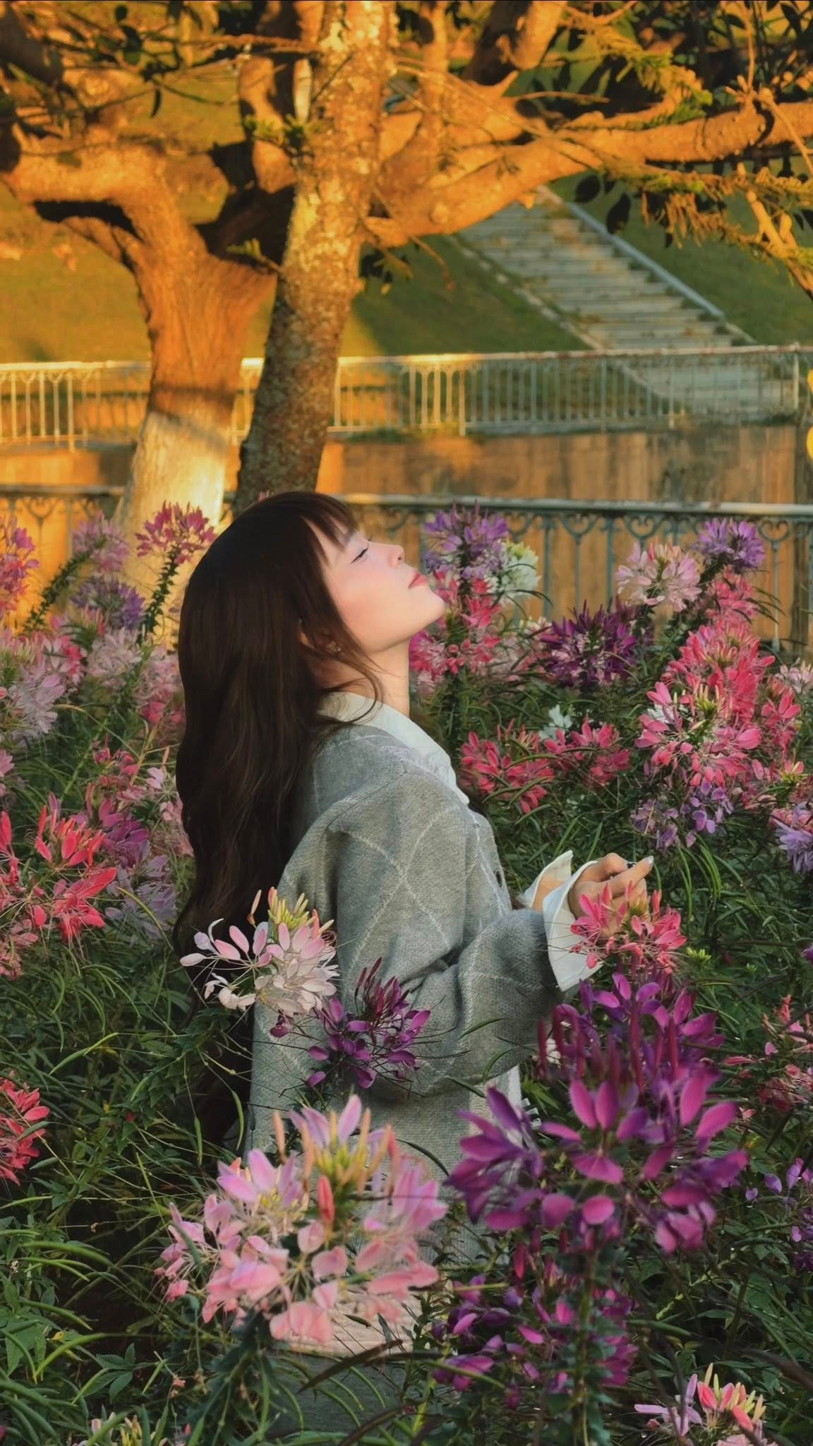 Thúy Kiều tên thật là Trần Nguyễn Thị Thúy Kiều, sinh năm 1994, là một trong những gương mặt nữ nổi bật của FAPtv.