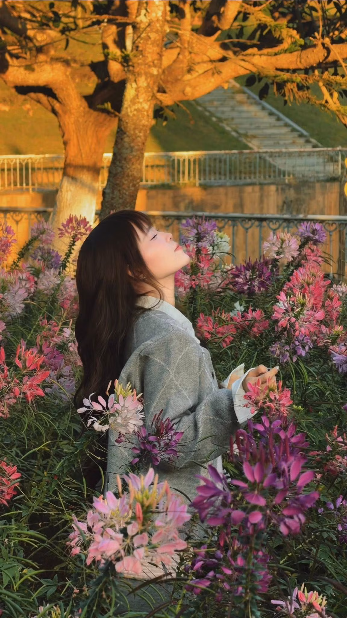 Thúy Kiều tên thật là Trần Nguyễn Thị Thúy Kiều, sinh năm 1994, là một trong những gương mặt nữ nổi bật của FAPtv.