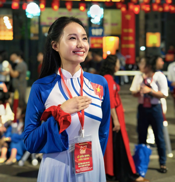 Năm 2017 Xuân Anh thử sức tại cuộc thi Hoa khôi Du lịch Việt Nam và xuất sắc lọt Top 12 chung cuộc, đồng thời giành giải phụ Người đẹp ảnh.