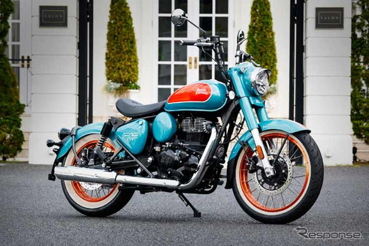 Royal Enfield vừa giới thiệu phiên bản 2026 của mẫu bobber cổ điển Goan Classic 350, mang đến những cải tiến nhỏ về tính năng. Về ngoại hình, xe vẫn sở hữu thiết kế đơn giản, lấy cảm hứng từ chiếc Bullet G2 huyền thoại từng bán vào những năm 1930.